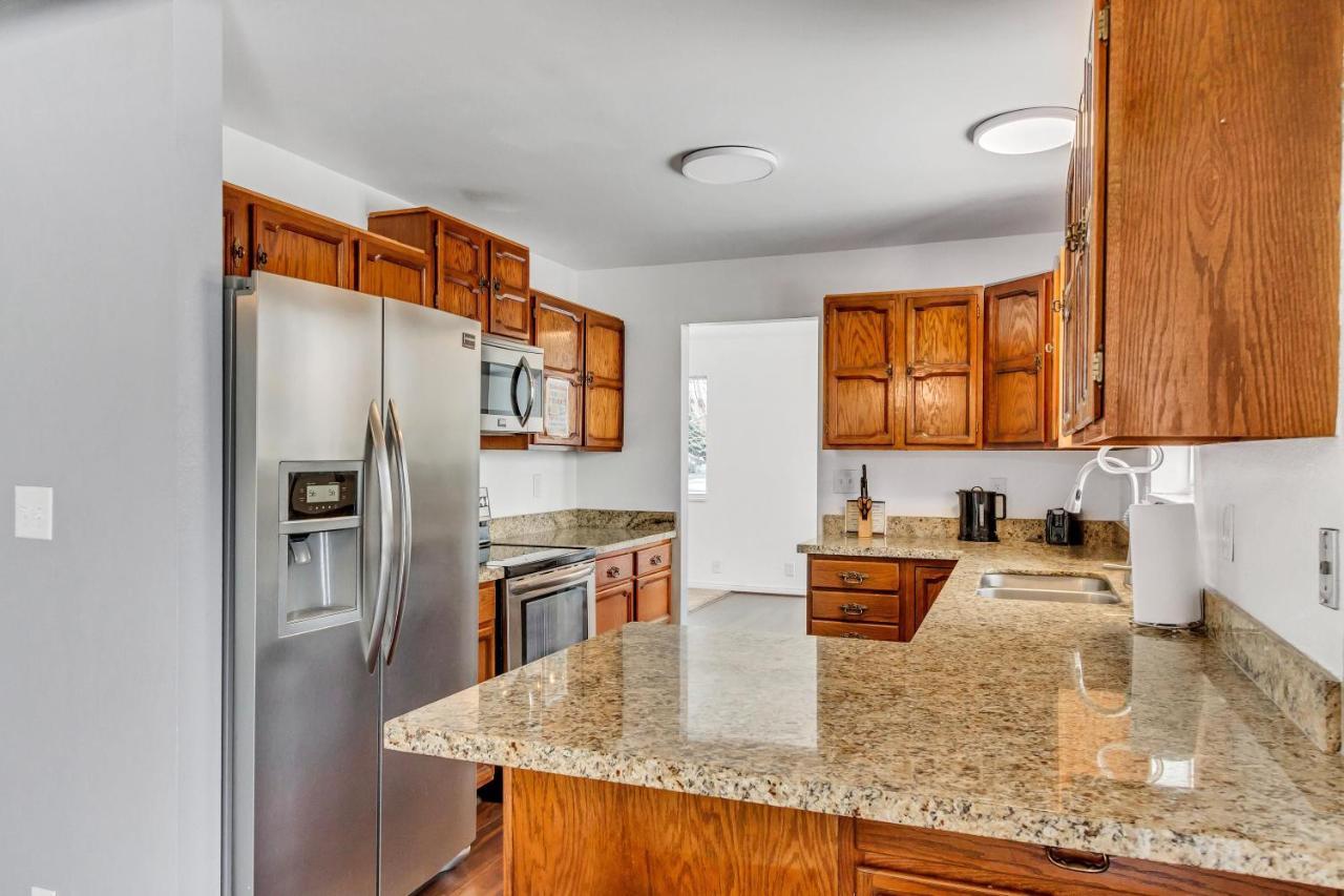 Large Room Near Uvu & Byu أوريم المظهر الخارجي الصورة